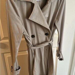 Kendall & Kylie tan Trench Coat